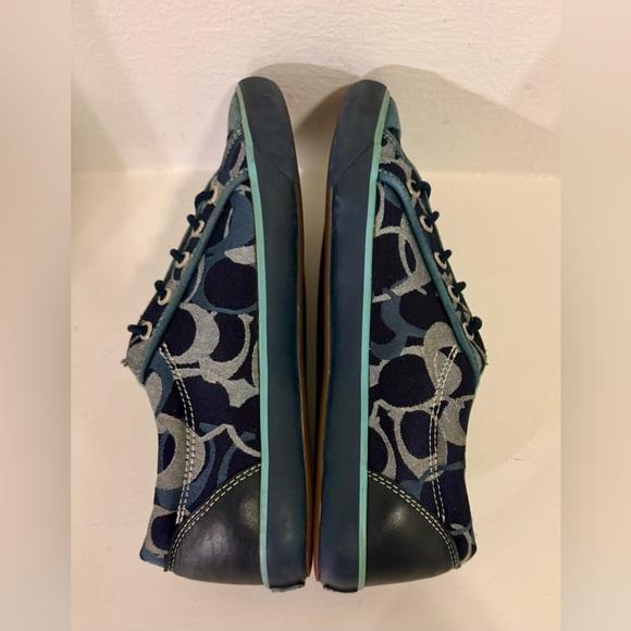 Coach Barrett blue shoes size 9 Women's Casual Shoe. Elevate your casual style - Picture 12 of 15